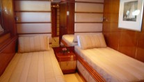  BEACHSEEKER -  Twin Cabin